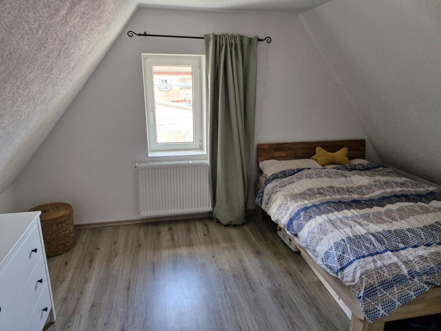 Zimmer rechts