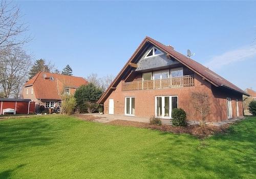 Rückseite mit Garten