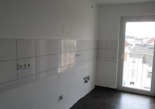 Küche mit vielen Steckdosen
