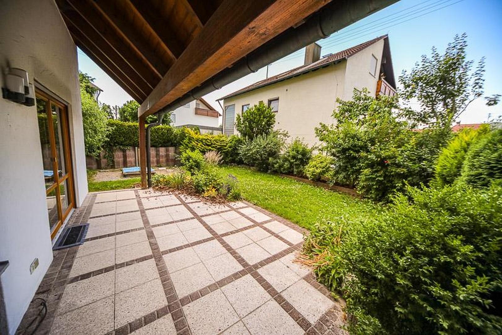 Überdachte Terrasse