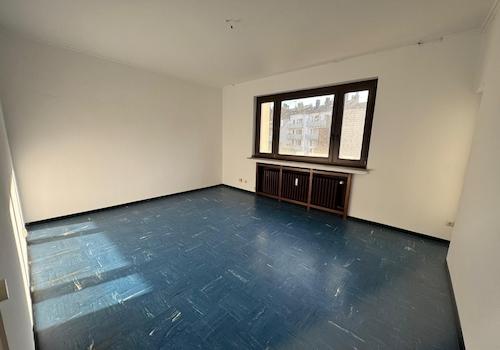 Arbeits- o. Schlafzimmer