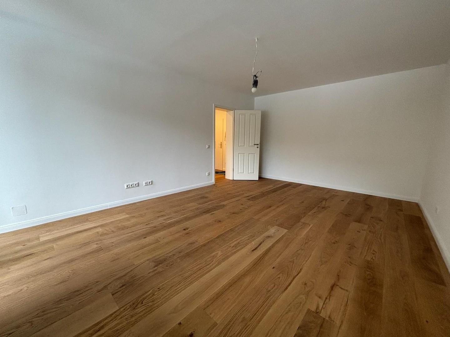 Wohn- oder Schlafzi.2(Foto 1)