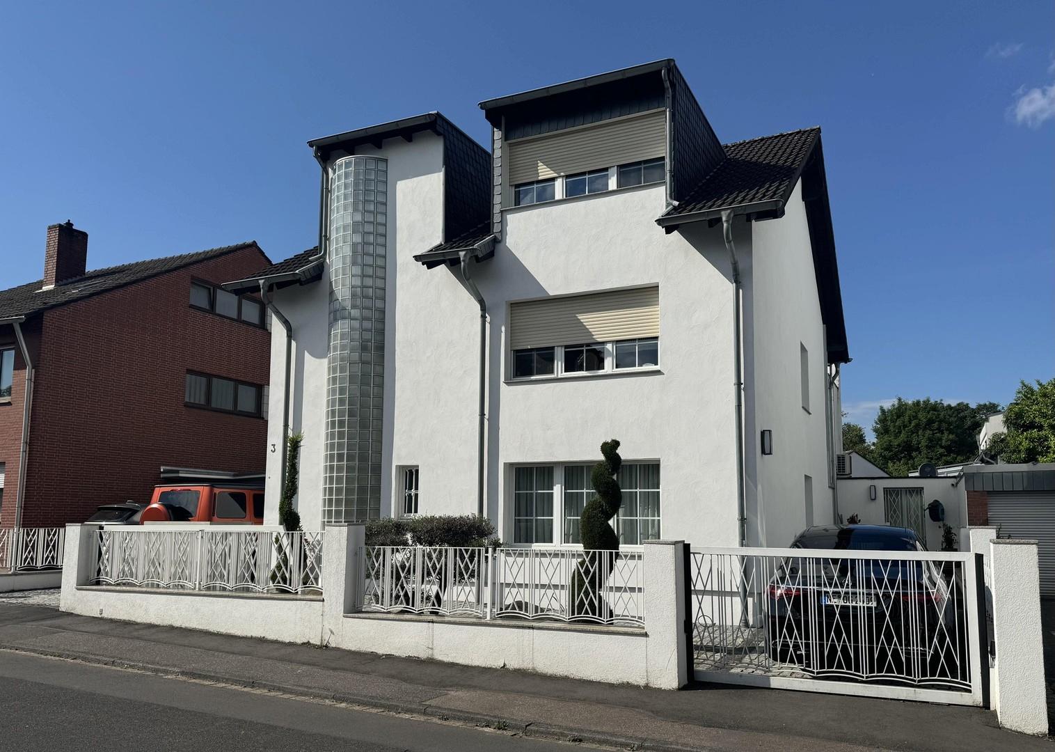 FRONTANSICHT