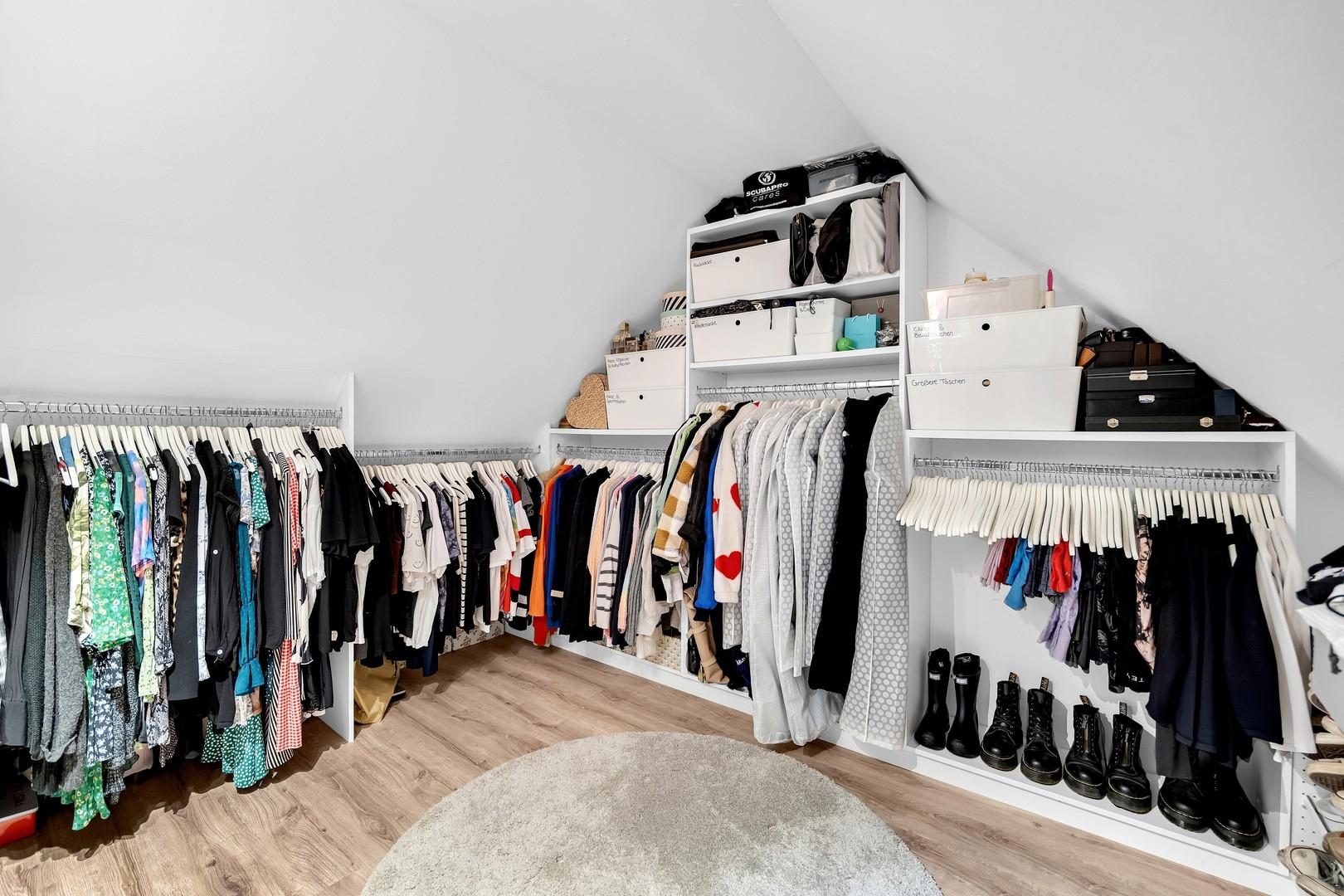 DG - Ankleidezimmer