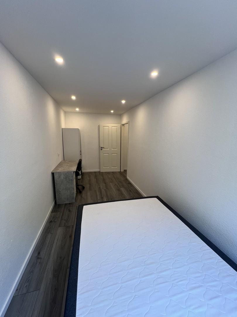 Größeres Zimmer ohne Balkon