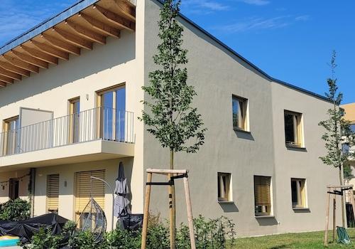 Aussenansicht mit Balkon