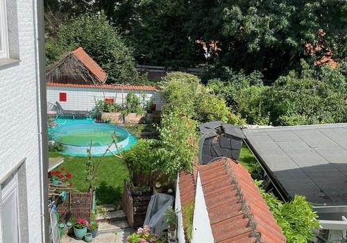 GARTEN IM SOMMER