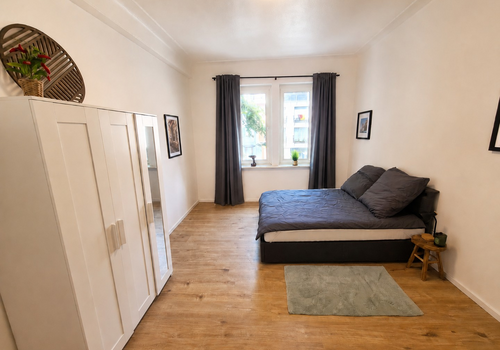 Zimmer Straßenseite 1.OG