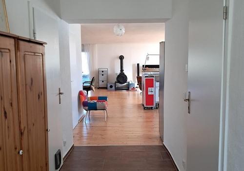 Flur Blick ins Haus