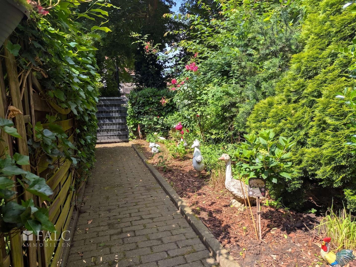 Garten Weg 2