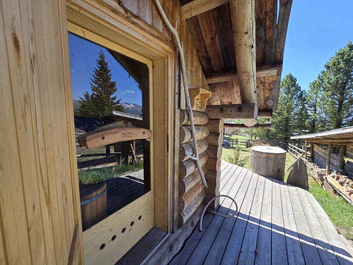 Sauna mit Tauchbecken