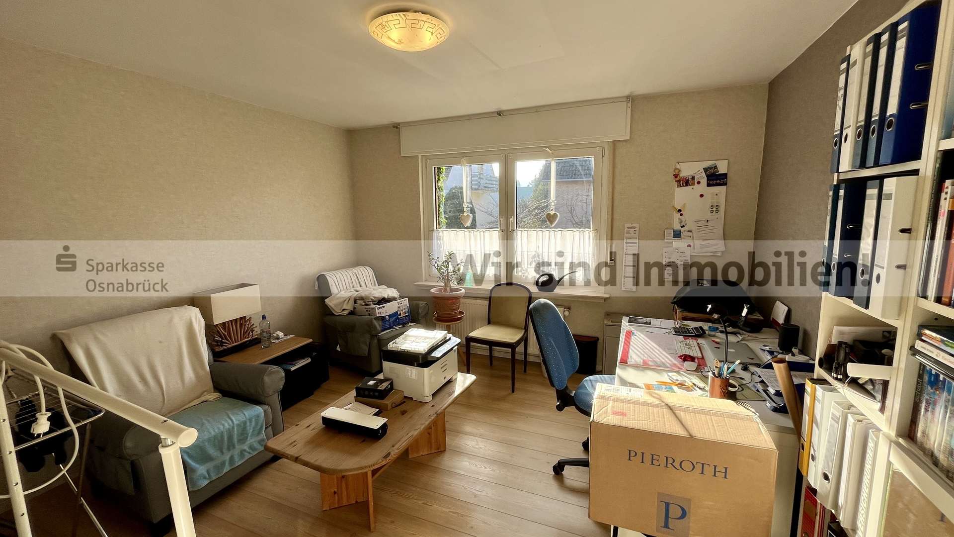 Büro EG