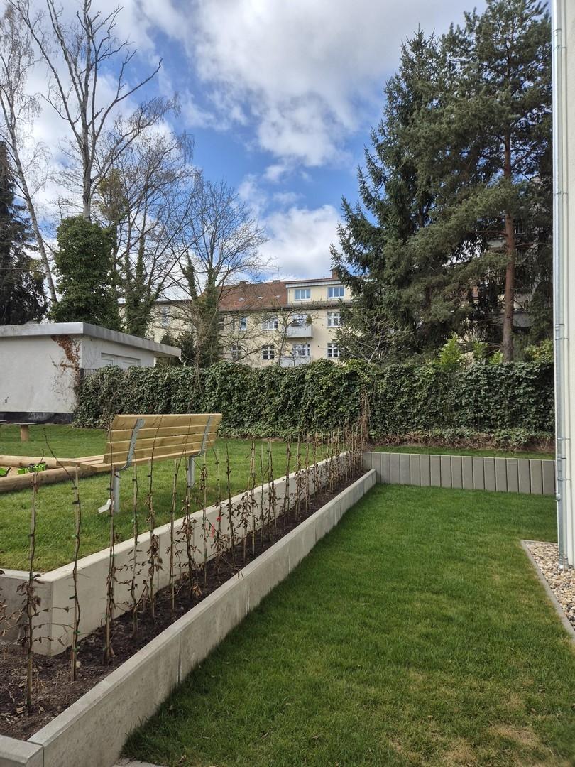 Garten bis Steinkante