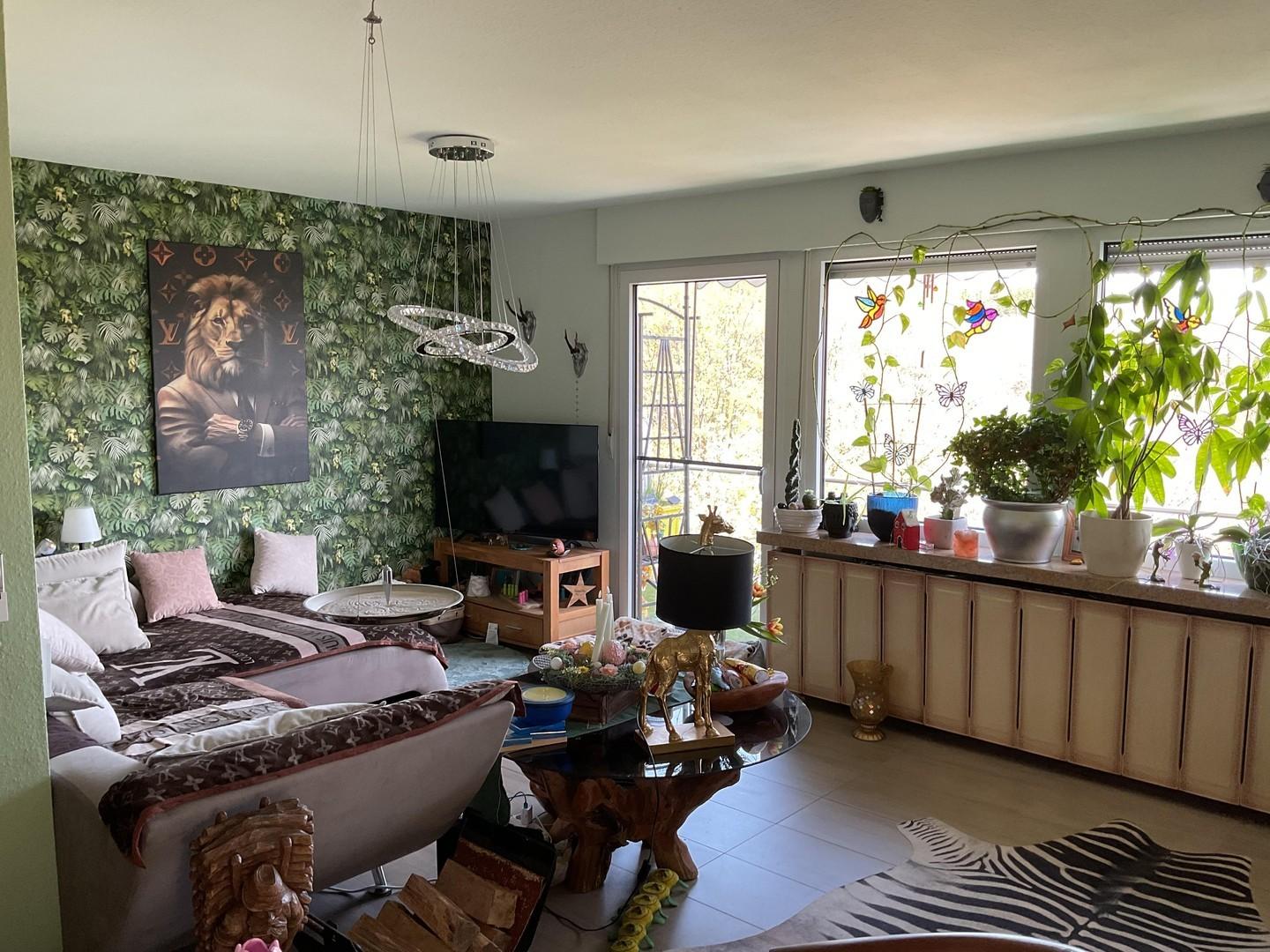 Wohnzimmer / offen mit Küche 