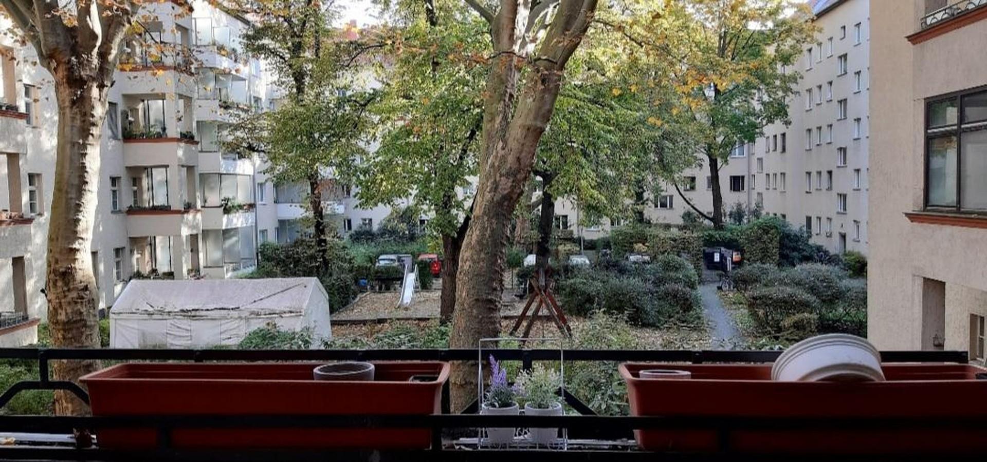 Balkon zum Innenhof