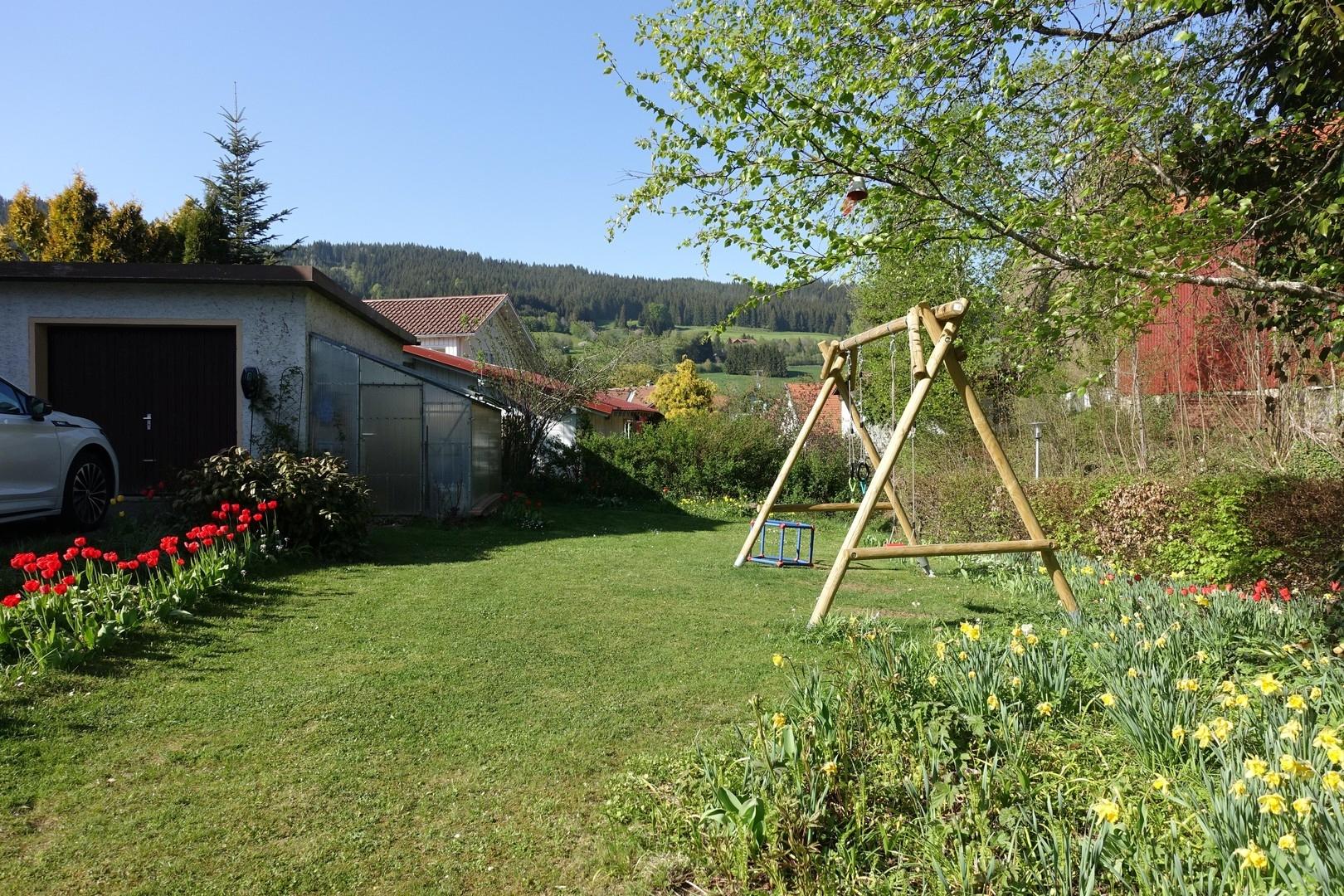 Garten und Garage