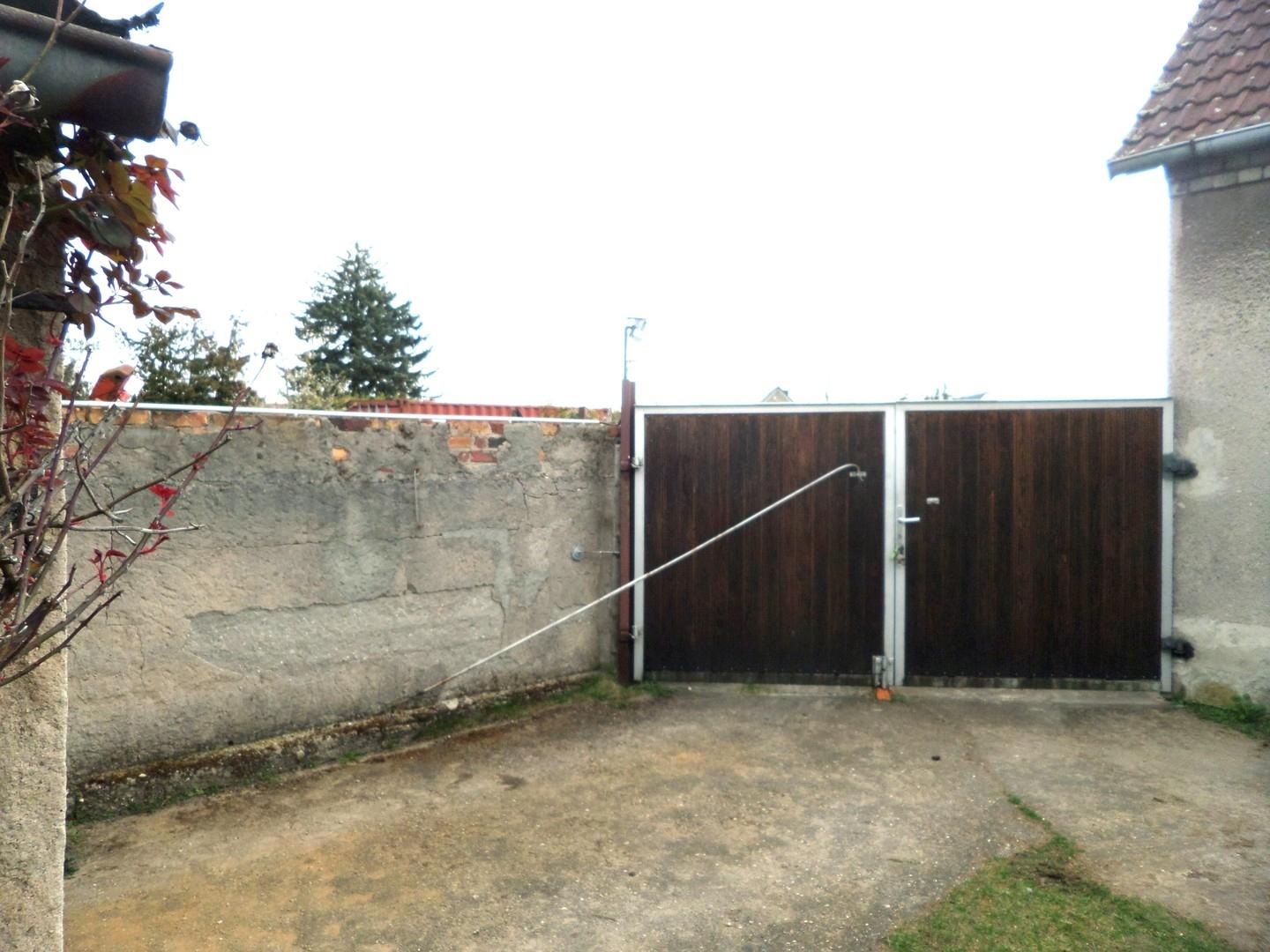 Innenhof Torseite