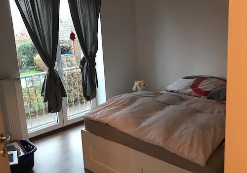 Schlafzimmer 1