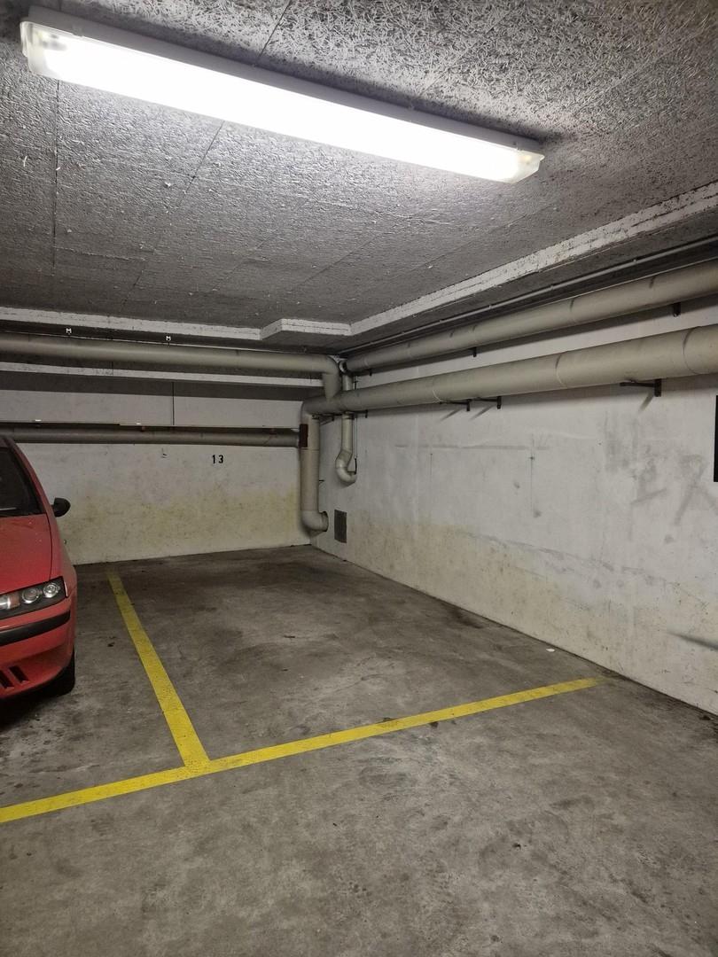 Tiefgaragenstellplatz