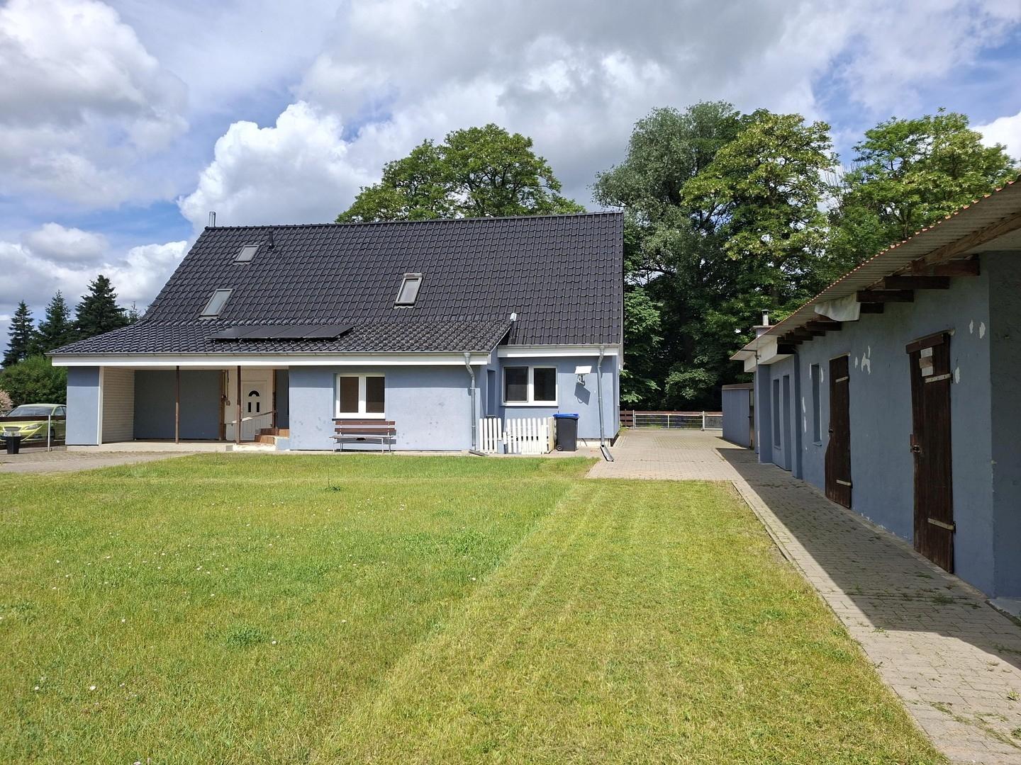 Hausrückansicht 