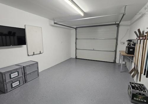Tiefgarage (rechts)