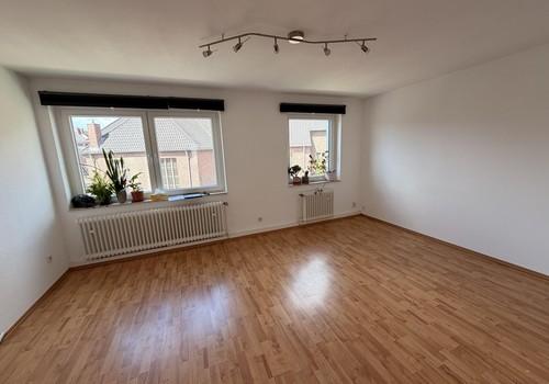 Wohnzimmer Bild 1