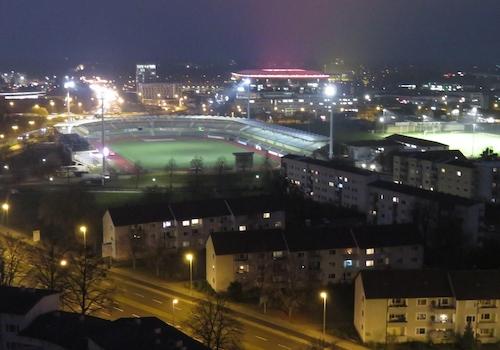 Balkon zur Nordseite bei Nacht