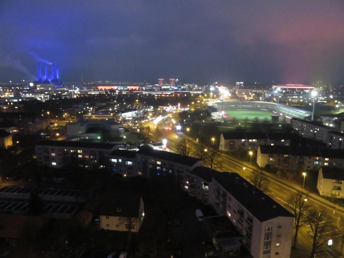 Balkon zur Nordseite bei Nacht