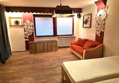 Schlafzimmer EG