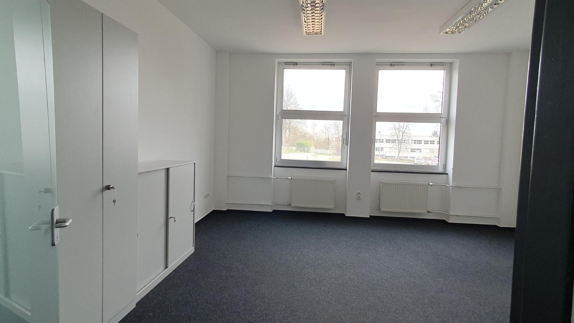 Büro 1OG
