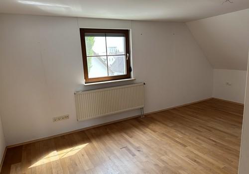 Schlafzimmer mit Stauraum