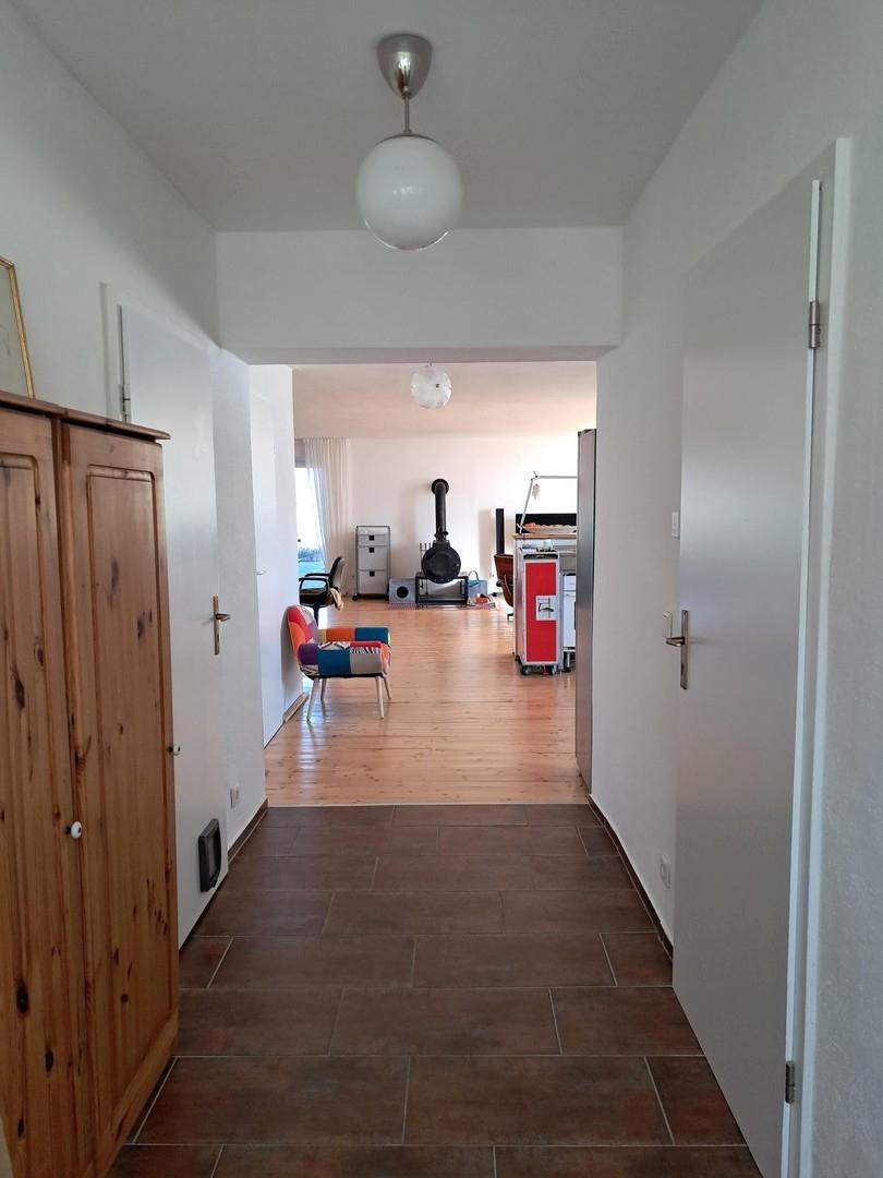 Flur Blick ins Haus