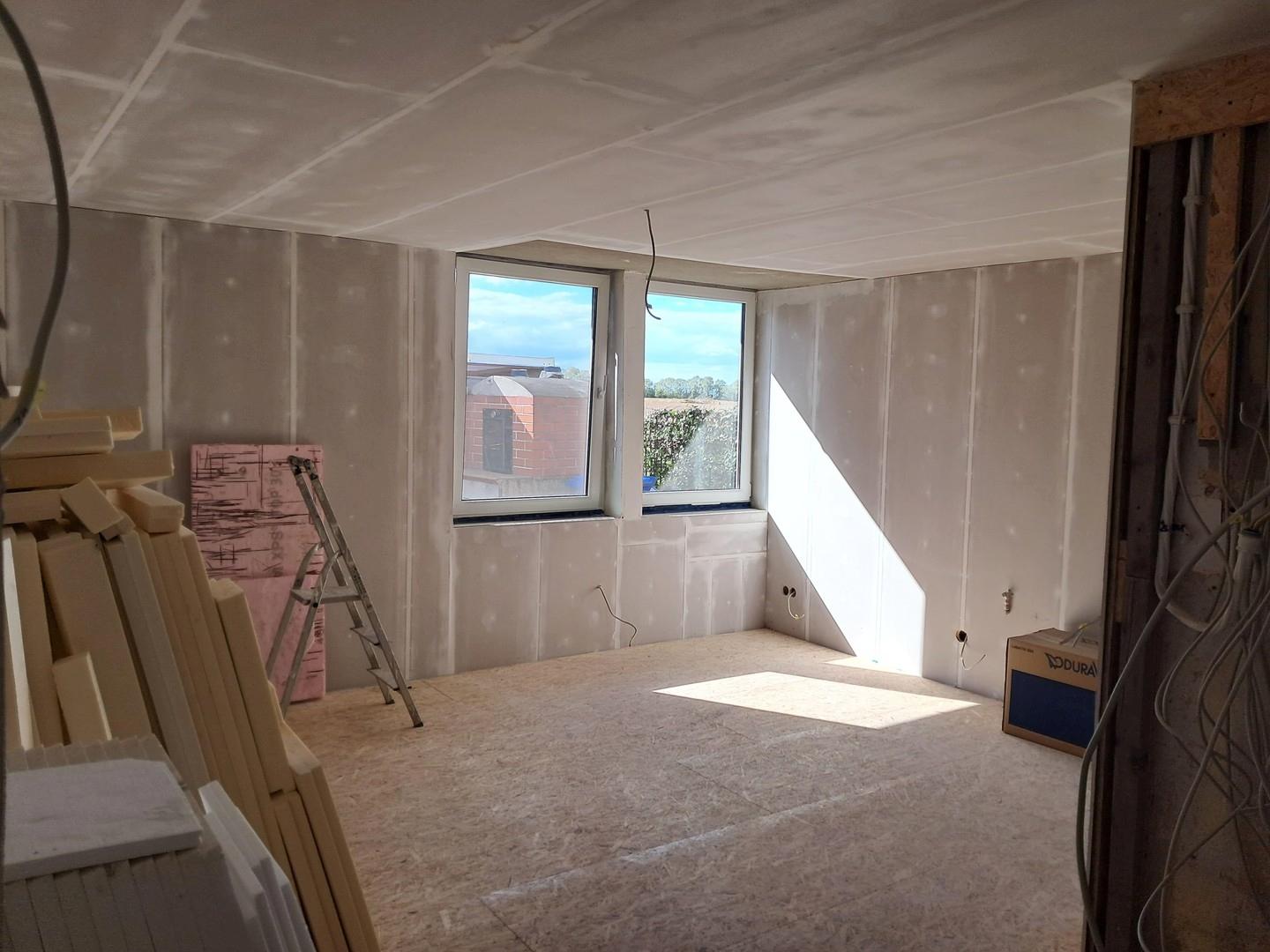2. Haus Zustand innen 1