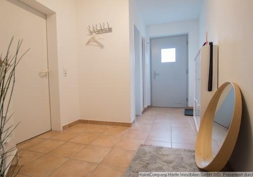 Eingangsbereich mit Garderobe