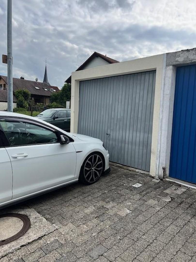 Garage + Stellplatz Nr. 1