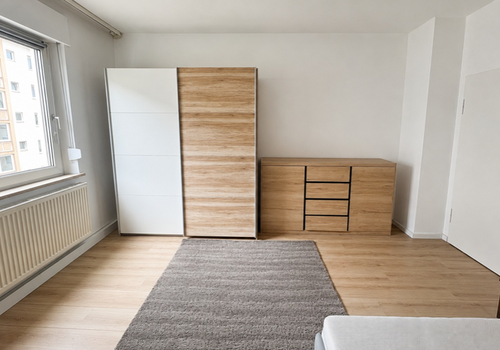 Schlafzimmer 1