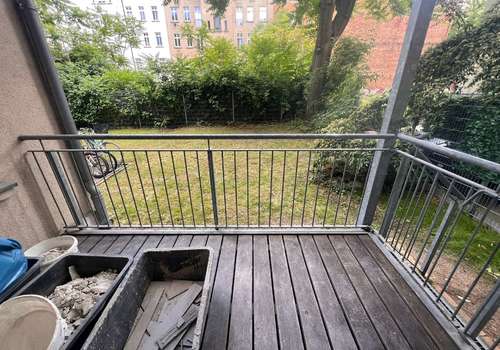 Balkon mit Gartenanteil