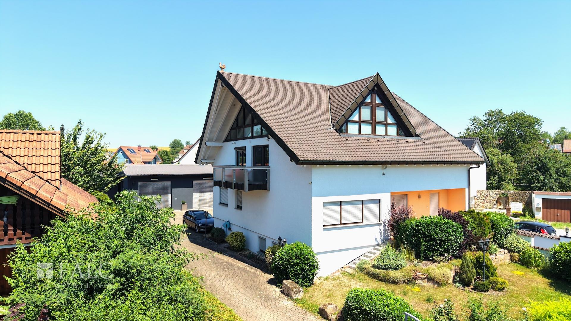 gepflegtes 2-Familienhaus