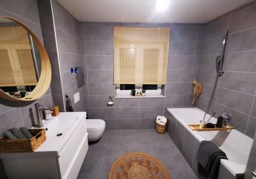 1. OG Badezimmer