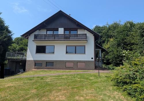 Haus Front