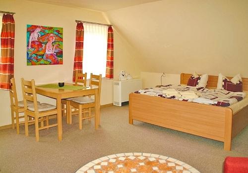 Ferienwohnung 2 OG rechts