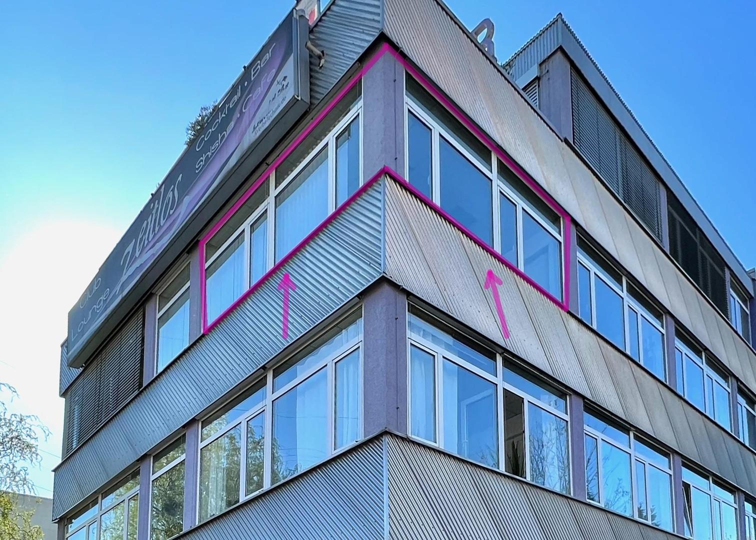 Helles Eck-Büro