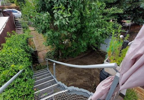 Treppe in den Garten