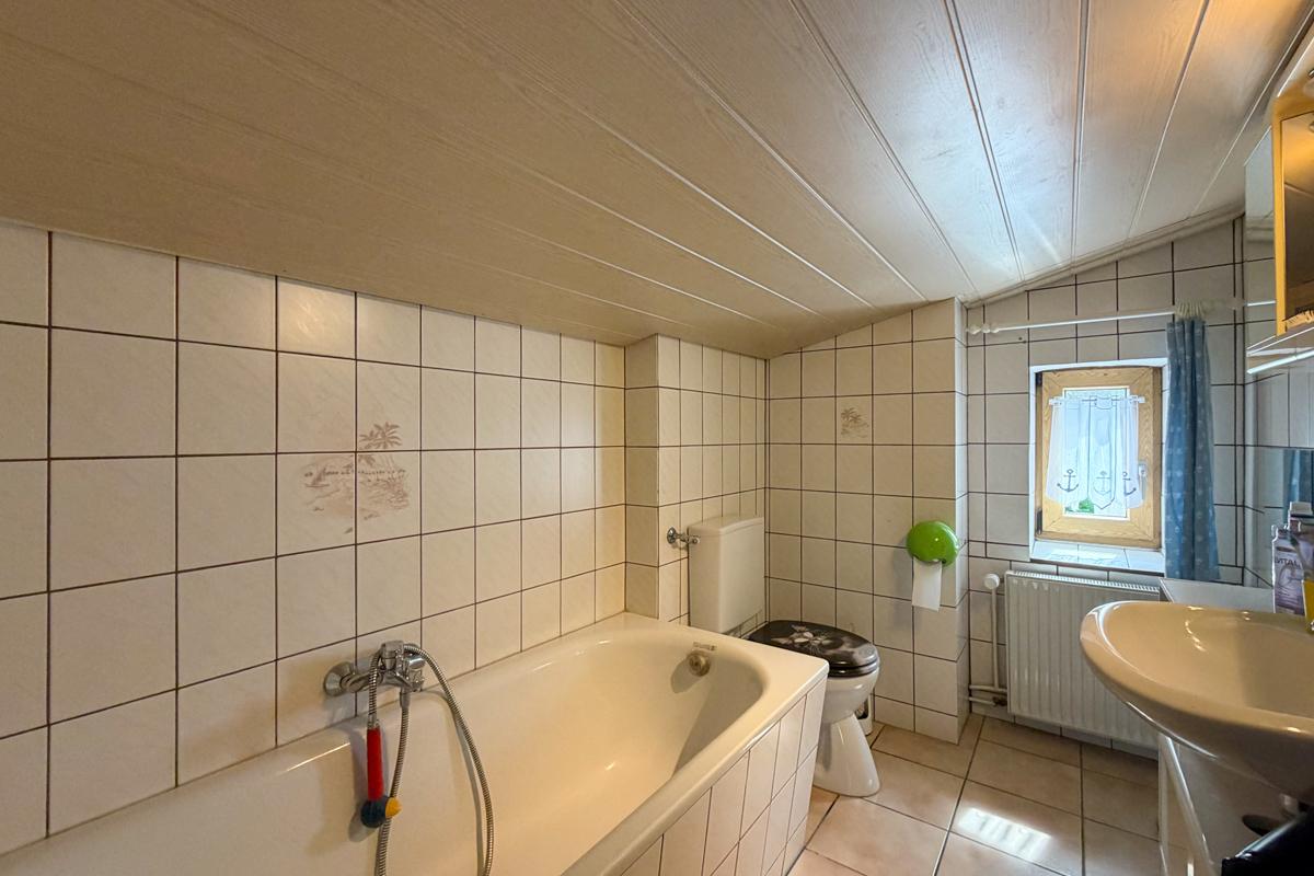 Wannenbad im DG