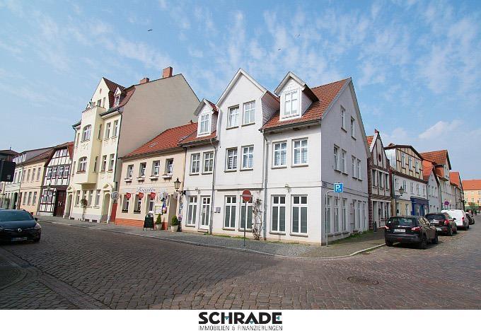 ...ansprechende Ecklage