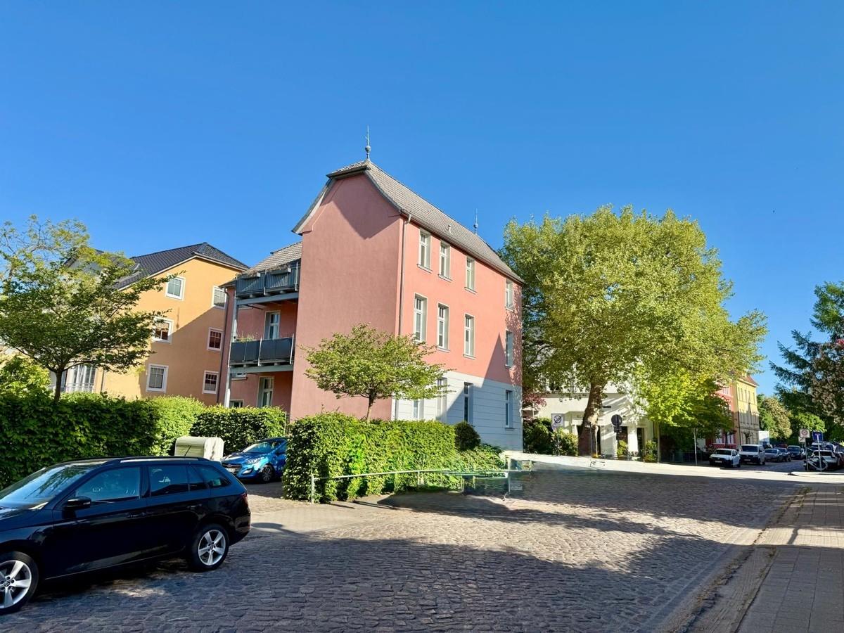Straßenansicht