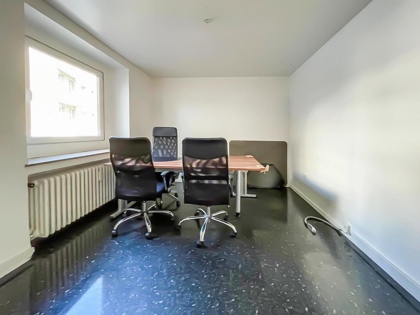 Büro 3