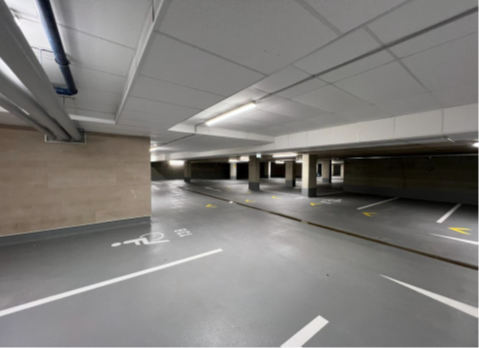 Tiefgarage mit 2,60 Breite Parkplätze und E-Mobilität