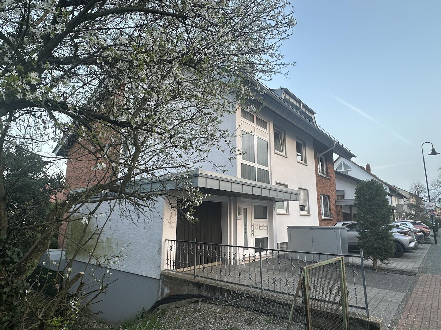 Nachbarhaus rechts