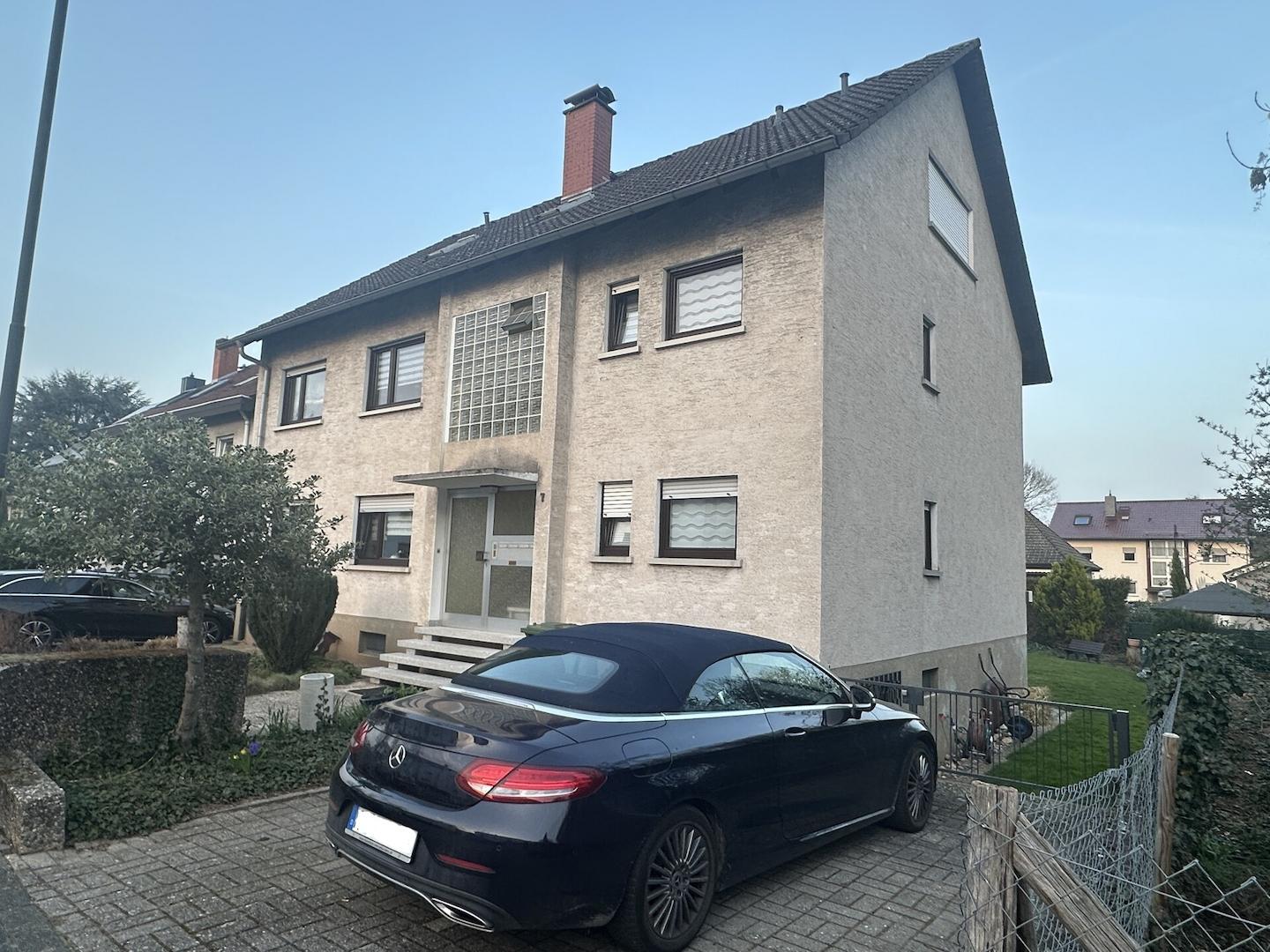 Nachbarhaus links